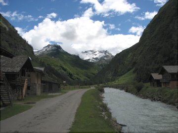 Blick vom Innergschl&ouml;ss zum Schlatenkees