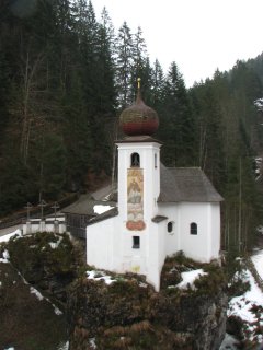 Kapelle zwischen S&ouml;ll und Hochs&ouml;ll