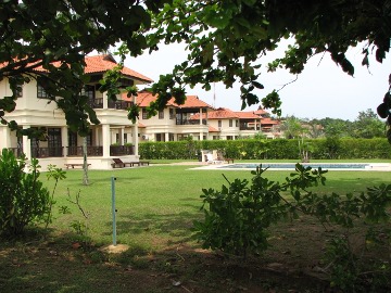 Es gibt auch alleinstehende Villen mit eigenem Pool die man mieten kann!